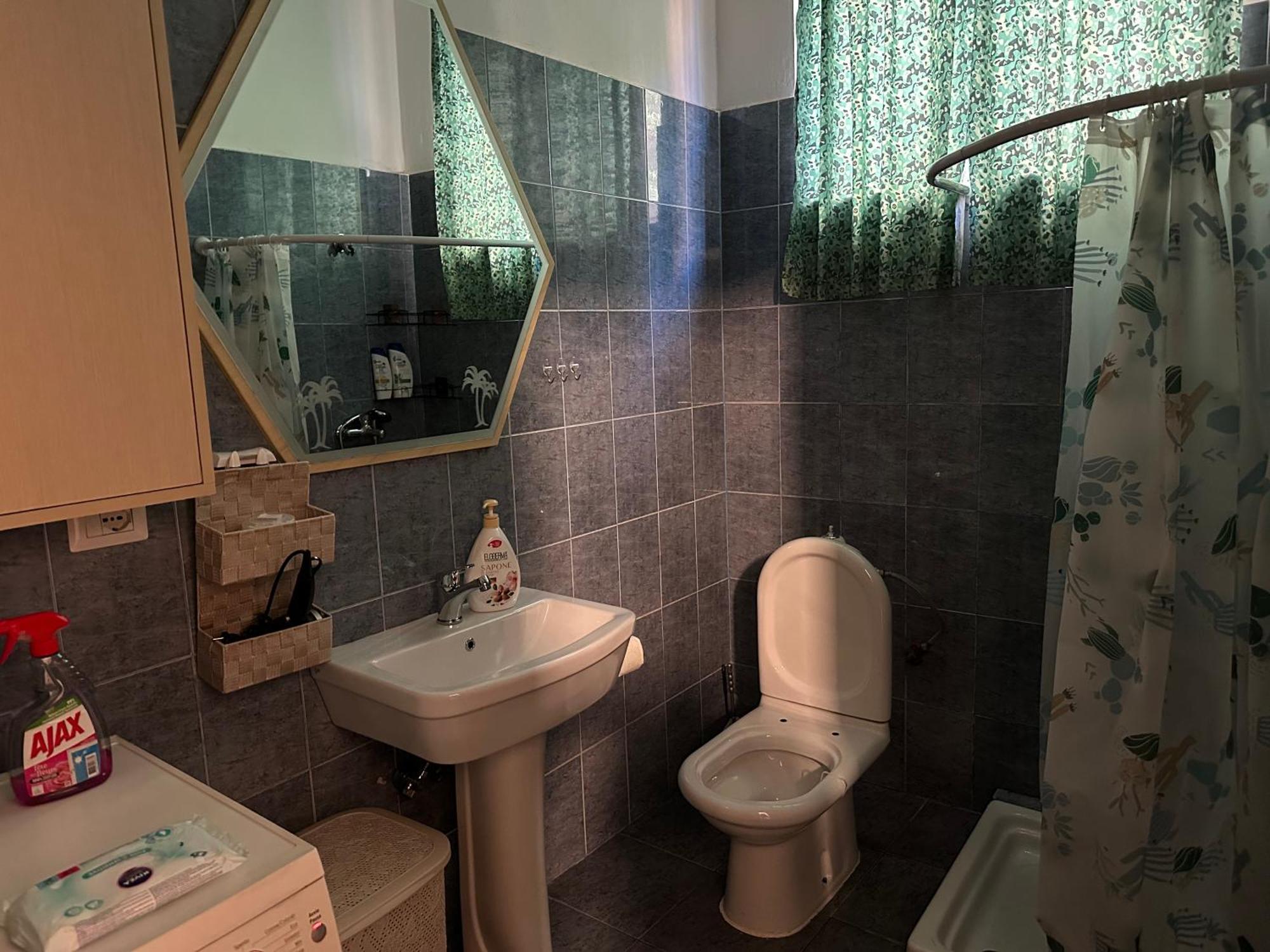 Apartment Near The Centre Of Tirana Extérieur photo